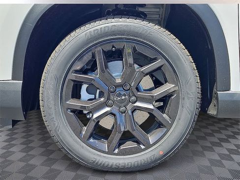 New 2025 Honda Pilot Touring image 5