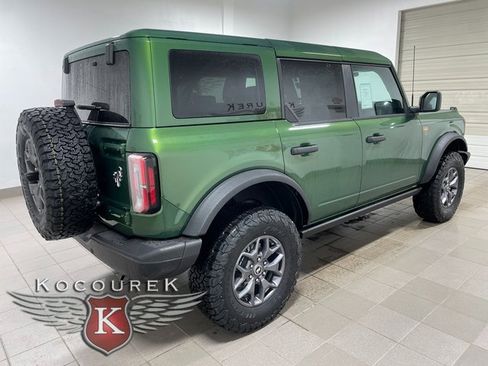 New 2025 Ford Bronco Badlands image 6