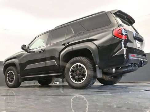Used 2025 Toyota 4Runner TRD Off-Road Premium AWD/4WD image 19