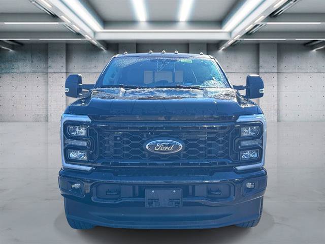 Used 2025 Ford F350 XLT w/ Black Appearance Package AWD/4WD image 2