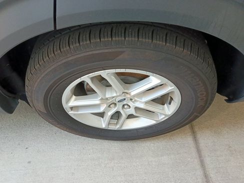 Used 2025 Ford Explorer Active RWD image 25