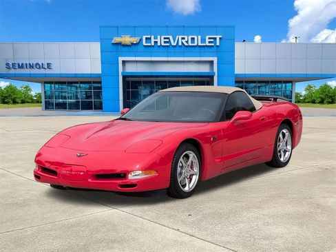 Used 2004 Chevrolet Corvette Convertible w/ Preferred Equipment Group RWD image 2