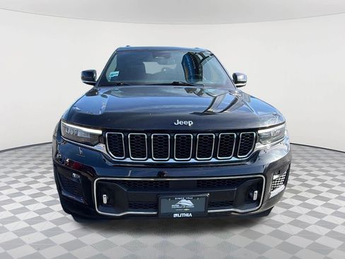 Used 2023 Jeep Grand Cherokee Overland w/ Luxury Tech Group IV AWD/4WD image 2