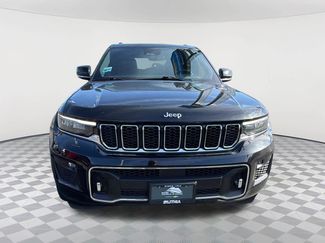 Used 2023 Jeep Grand Cherokee Overland w/ Luxury Tech Group IV AWD/4WD video 2