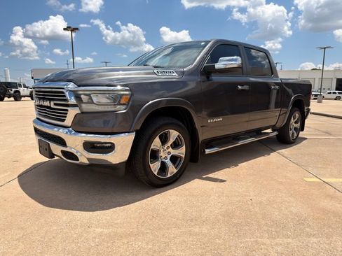 Used 2022 RAM 1500 Laramie AWD/4WD image 12