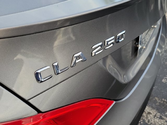 Used 2015 Mercedes-Benz CLA 250 image 5