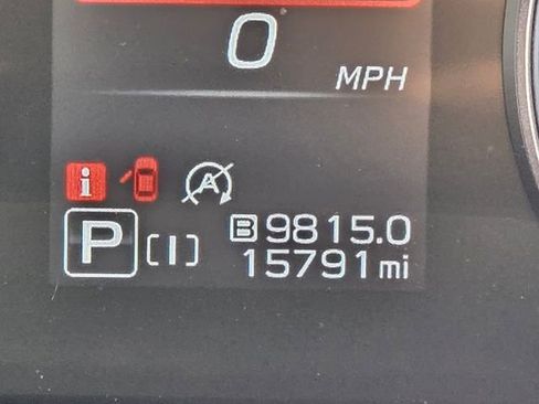 Certified 2024 Subaru Crosstrek 2.5i Limited w/ Crosstrek Mirror Package image 24