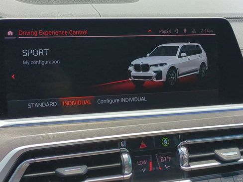 Used 2022 BMW X7 xDrive40i w/ M Sport Package AWD/4WD image 21