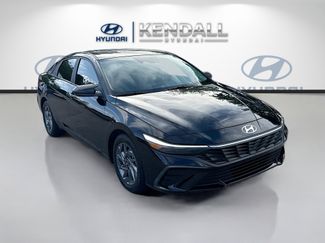 Used 2024 Hyundai Elantra SEL video 1