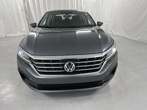 Used 2020 Volkswagen Passat 2.0T R-Line image 8