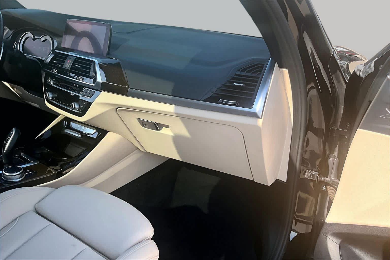 Used 2019 BMW X3 sDrive30i w/ Premium Package RWD image 17