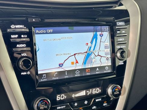 Used 2017 Nissan Murano Platinum w/ Platinum Technology Package AWD/4WD image 16