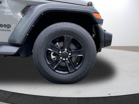 Used 2022 Jeep Wrangler Unlimited Sport AWD/4WD image 34