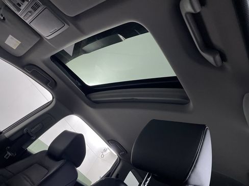 Used 2019 Honda CR-V Touring image 20
