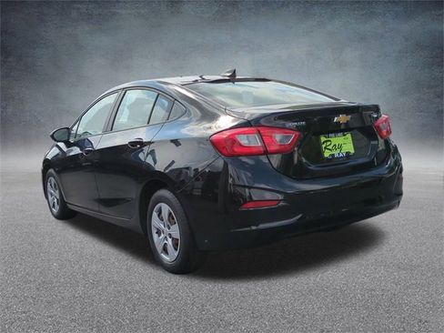 Certified 2018 Chevrolet Cruze LS image 7