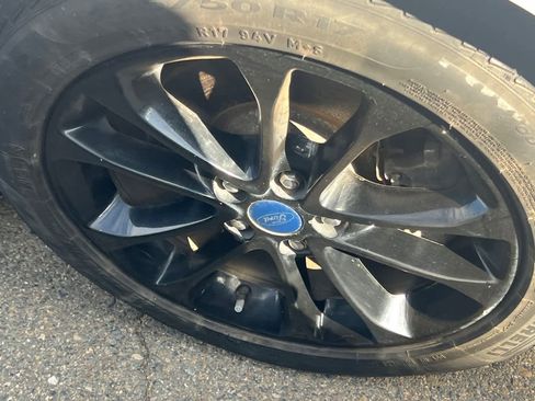 Used 2019 Ford Fusion Energi Titanium FWD image 15