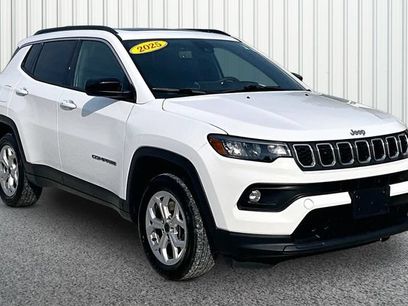 Used 2025 Jeep Compass Latitude w/ Sun & Sound Group