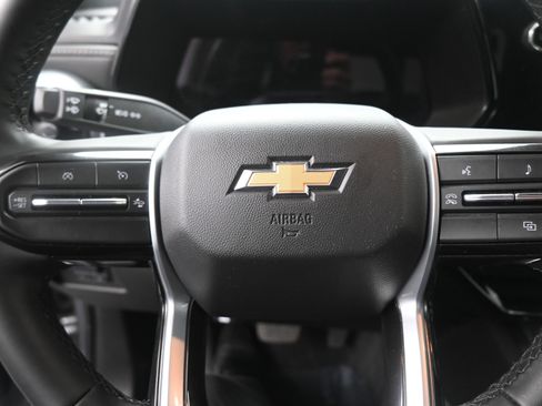 Used 2024 Chevrolet Colorado LT w/ LT Convenience Package II image 16