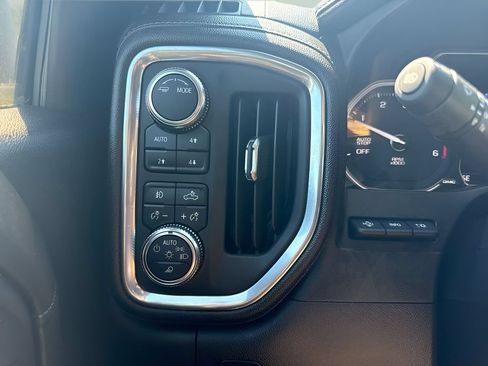 Used 2021 GMC Sierra 1500 Denali w/ Denali Ultimate Package AWD/4WD image 27