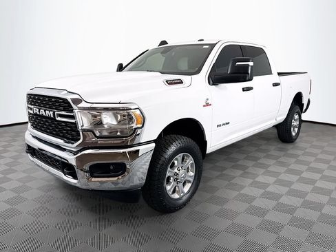 Used 2023 RAM 2500 Big Horn w/ Cold Weather Group AWD/4WD image 3
