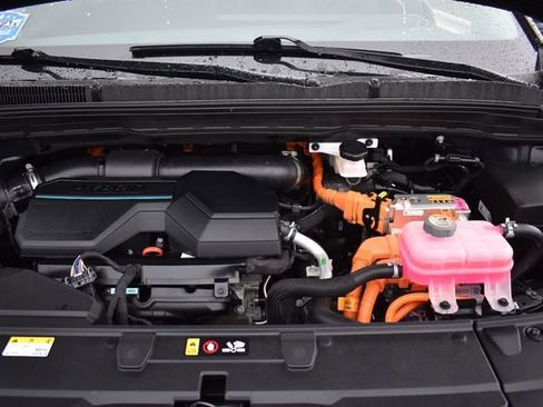 Used 2025 Kia Carnival SX Prestige image 39