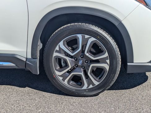 Certified 2023 Subaru Ascent Limited w/ Technology Package image 11