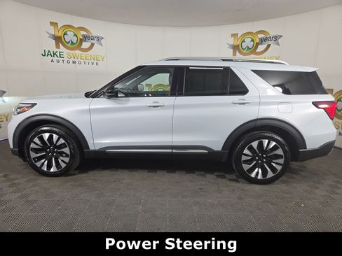 Used 2025 Ford Explorer Platinum w/ LUX Leather Package AWD/4WD image 4