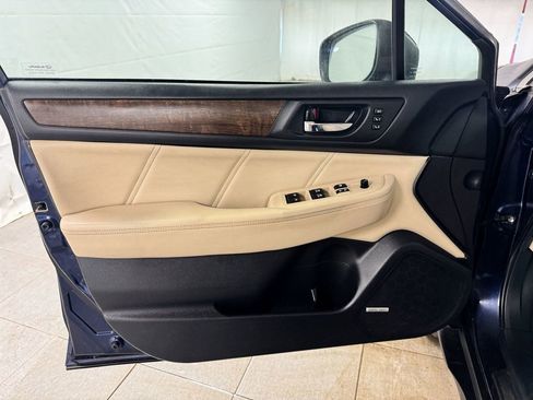 Used 2018 Subaru Outback 2.5i Limited AWD/4WD image 14