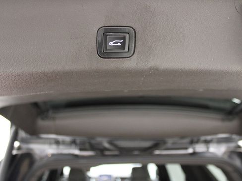 Used 2021 Chevrolet Tahoe LT image 12