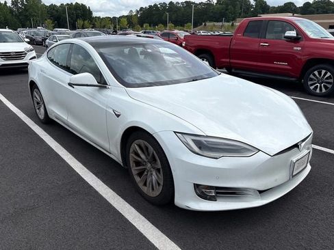 Used 2017 Tesla Model S 75 RWD image 2