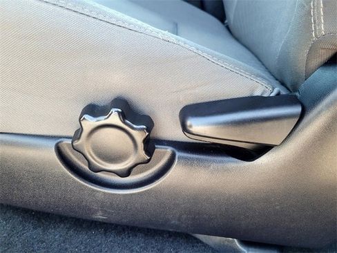 Used 2020 Toyota Tacoma SR image 14