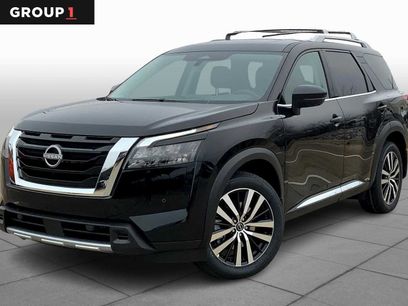 New 2025 Nissan Pathfinder Platinum w/ Cargo Package