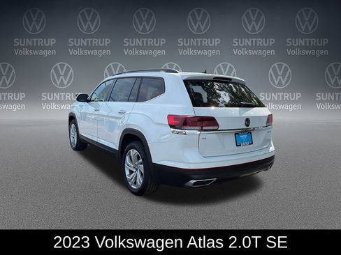 Used 2023 Volkswagen Atlas SE w/ Panoramic Sunroof Package FWD image 3