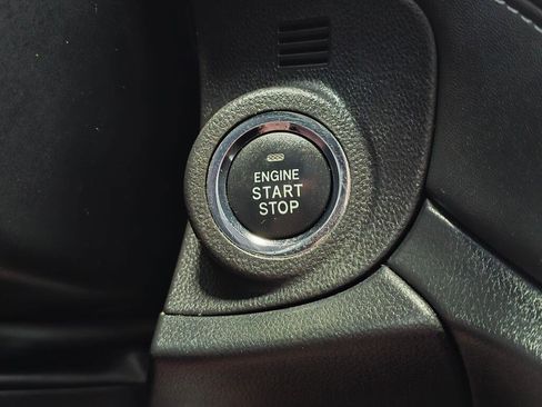 Used 2020 Subaru Outback Premium image 31