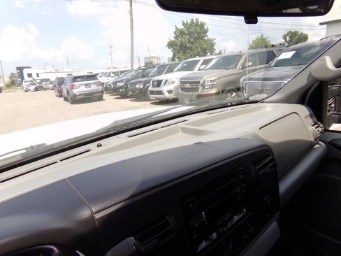 Used 2005 Ford F250 XLT image 42