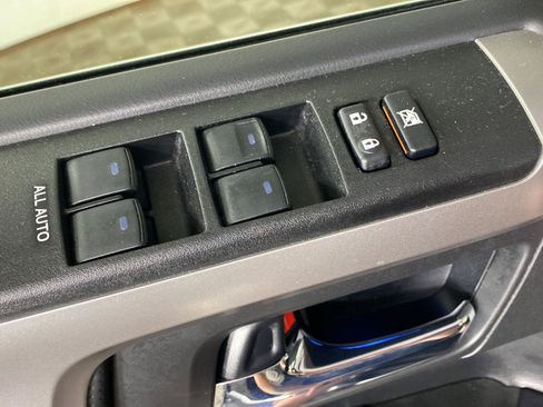 Used 2023 Toyota 4Runner Limited AWD/4WD image 26