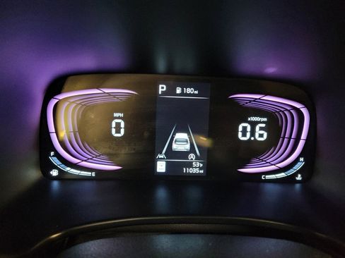 Used 2025 Kia Soul LX image 23