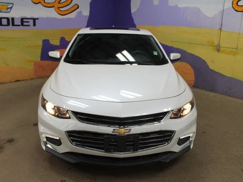 Used 2016 Chevrolet Malibu Premier FWD image 3
