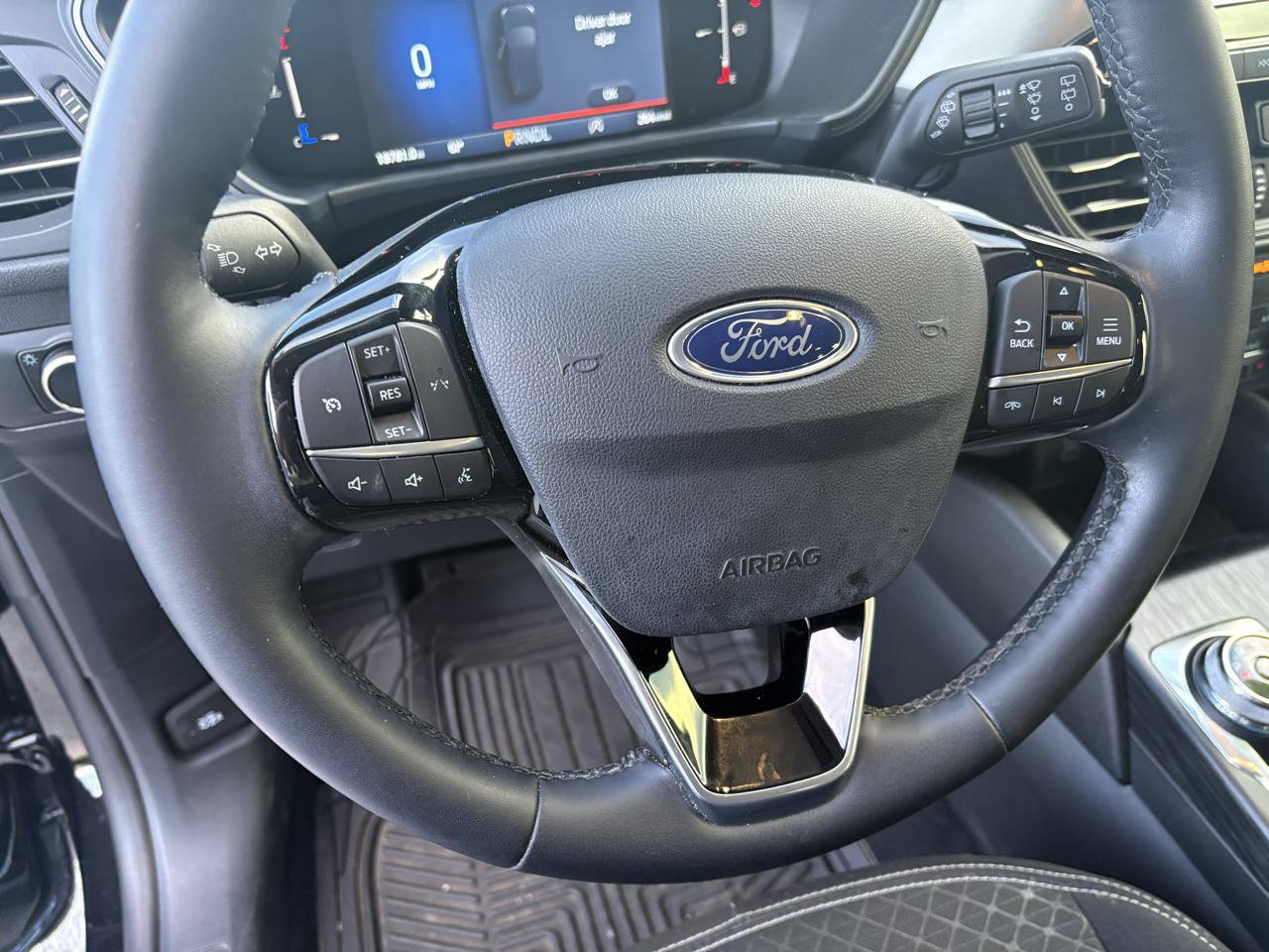Used 2025 Ford Escape Active w/ Cold Weather Package AWD/4WD image 14