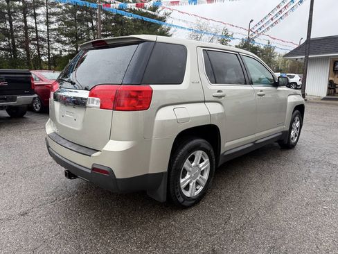 Used 2015 GMC Terrain SLE w/ LPO, Protection Package image 5