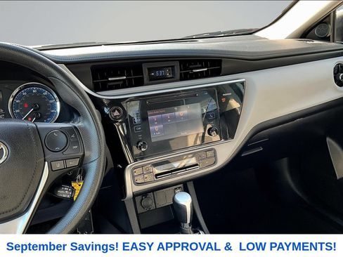 Used 2017 Toyota Corolla LE FWD image 8