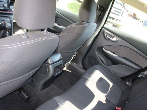 Used 2015 Dodge Dart SXT FWD image 29