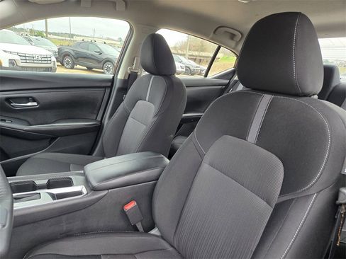 Used 2024 Nissan Sentra SV w/ All-Weather Package image 8