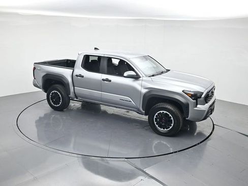Used 2024 Toyota Tacoma TRD Off-Road AWD/4WD image 44