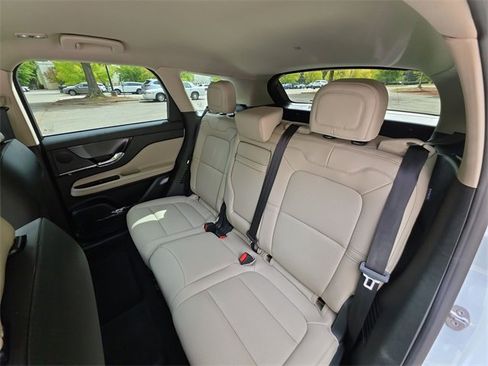 New 2026 Lincoln Corsair Premiere image 23