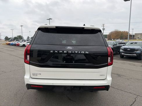 New 2025 Ford Expedition Max Active AWD/4WD image 4