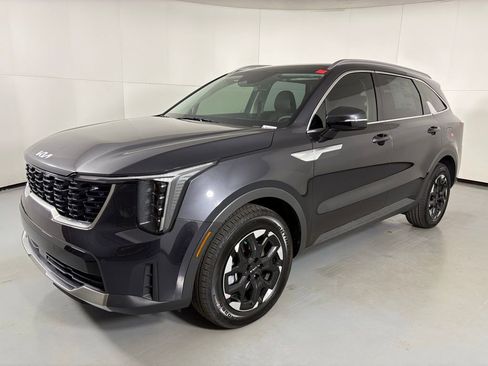 New 2026 Kia Sorento S w/ S Panoramic Sunroof Package image 4