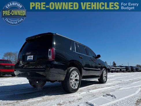 Used 2017 GMC Yukon SLT w/ Open Road Package image 9
