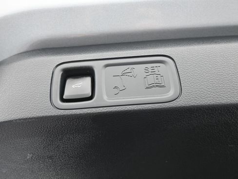 Used 2024 Ford Expedition Max Limited image 12