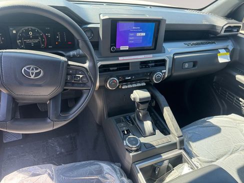 New 2026 Toyota Tacoma SR5 AWD/4WD image 10